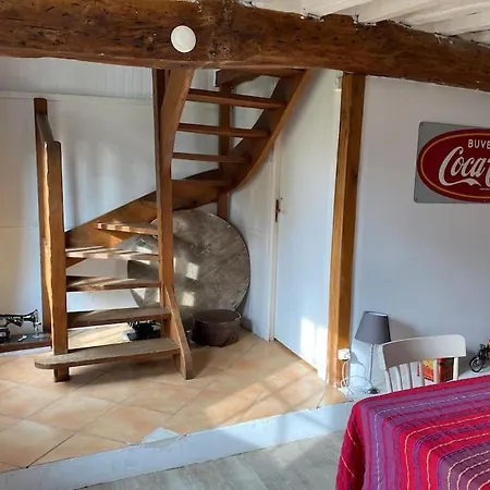 Belle Longère Normande, Cheminée Et Jardin Arboré Canville-les-Deux-Églises