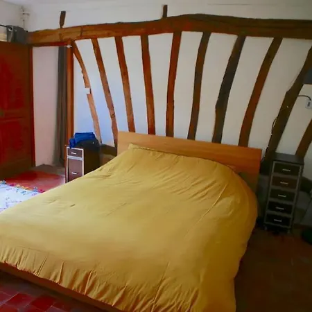 Belle Longère Normande, Cheminée Et Jardin Arboré * Canville-les-Deux-Églises