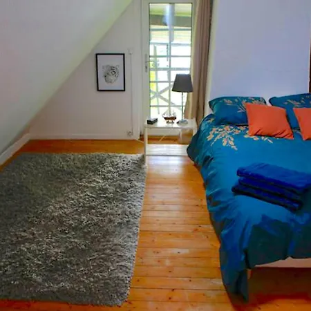 Belle Longère Normande, Cheminée Et Jardin Arboré *