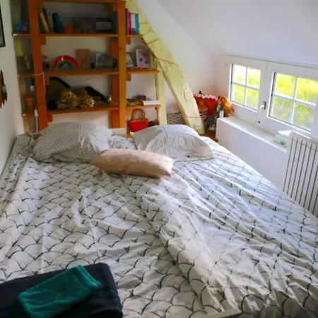 Belle Longère Normande, Cheminée Et Jardin Arboré Canville-les-Deux-Églises