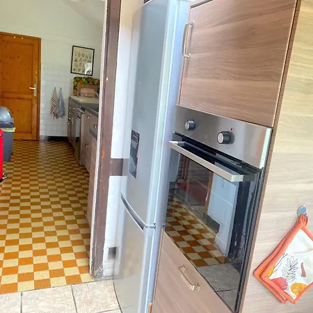 Belle Longère Normande, Cheminée Et Jardin Arboré *