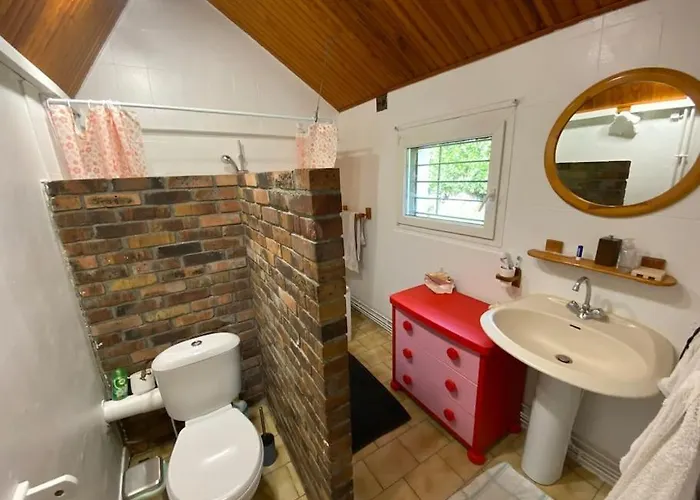 Σπίτι διακοπών Belle Longere Normande, Cheminee Et Jardin Arbore Canville-les-Deux-Églises