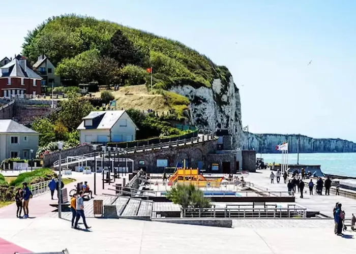 Σπίτι διακοπών Belle Longere Normande, Cheminee Et Jardin Arbore Canville-les-Deux-Églises