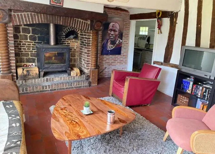 Σπίτι διακοπών Belle Longere Normande, Cheminee Et Jardin Arbore Canville-les-Deux-Églises